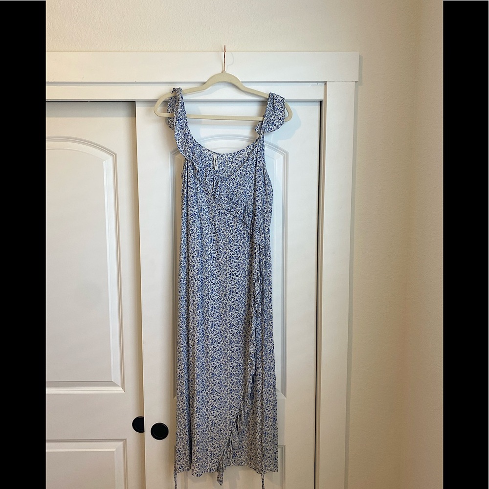 Madwell Summer Floral Wrap Dress!